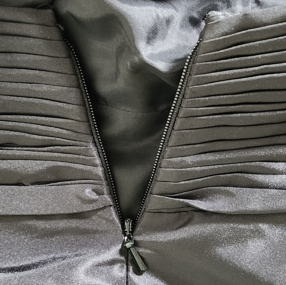 Bill Levkoff Private Collection Black Satin Strapless Evening Gown Size 8 - Picture 15 of 16